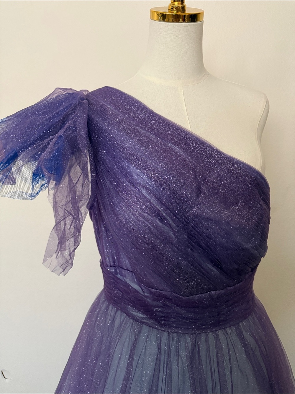 Mac Duggal One-Shoulder Lavender Purple Tulle Gown - Picture 6 of 7
